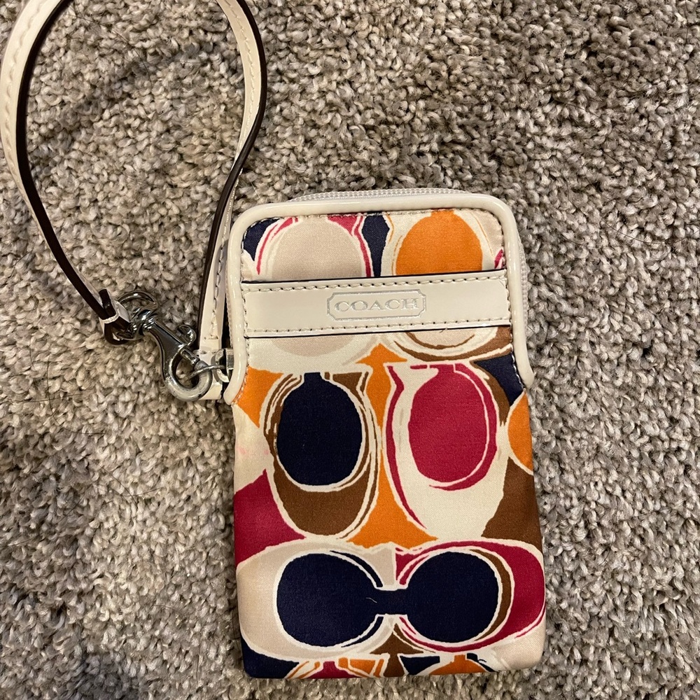 Coach Wristlet never used